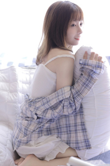 用舌头舔